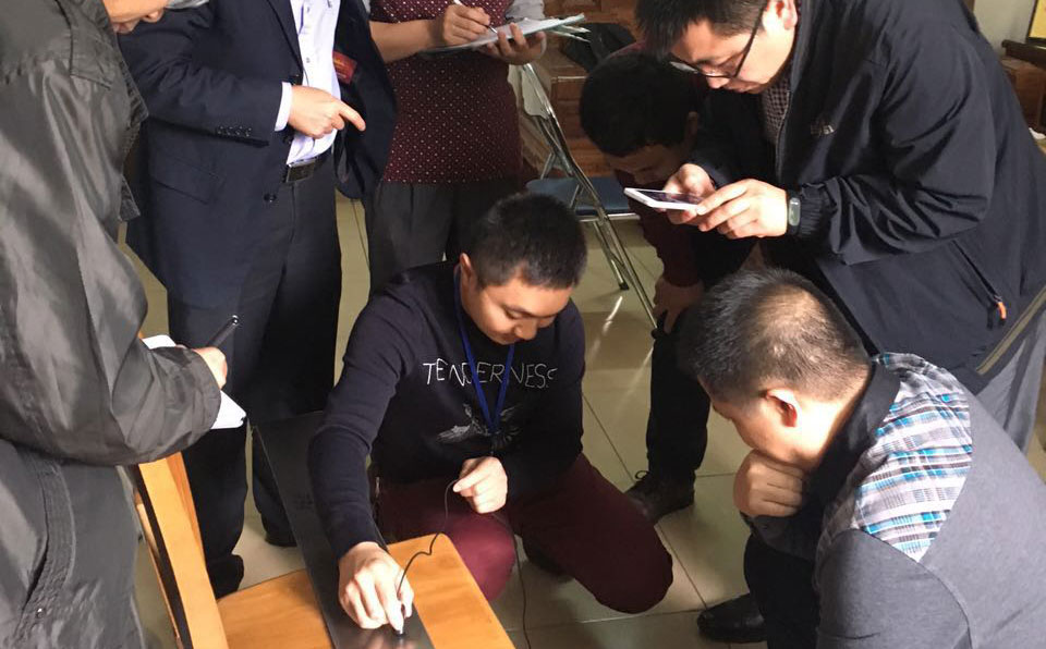 鑫發與浦項雙劍合璧，低磁通量鋼帶面世